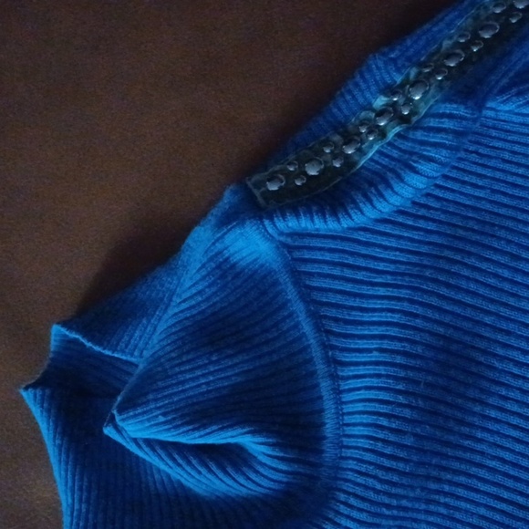 -- Cache Blue Ribbed Knit Top - Picture 7 of 10